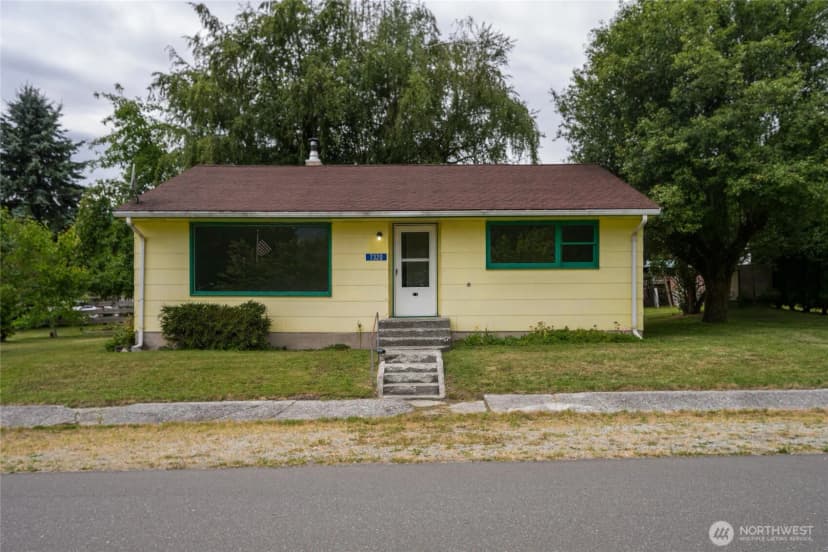 Property photo for 7320 E Avenue, Concrete