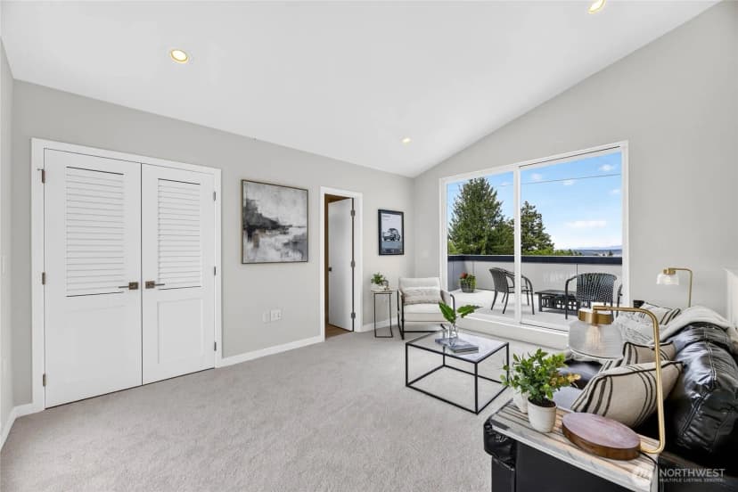 Property photo for 5039 41st Avenue Sw #1, Seattle photo 24