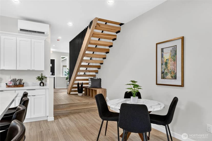 Property photo for 5039 41st Avenue Sw #1, Seattle photo 12