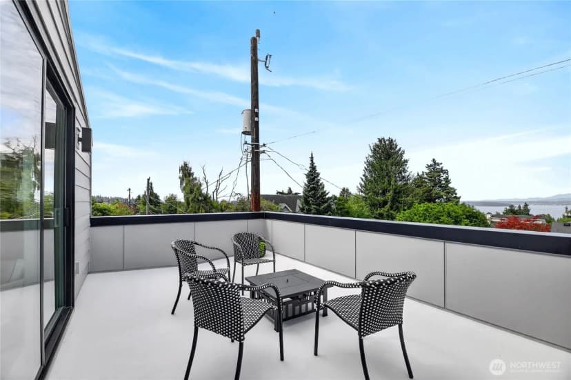 Property photo for 5039 41st Avenue Sw #1, Seattle photo 29