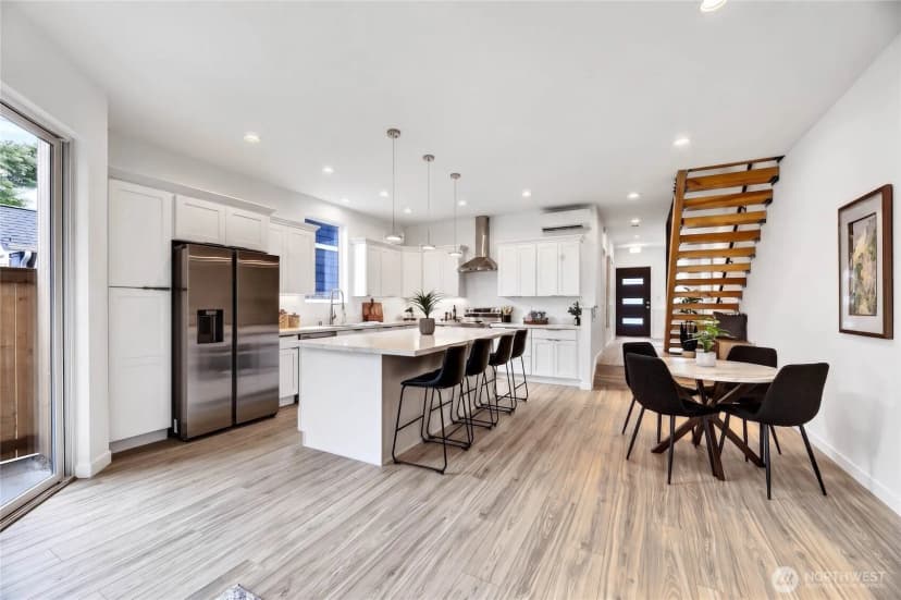 Property photo for 5039 41st Avenue Sw #1, Seattle