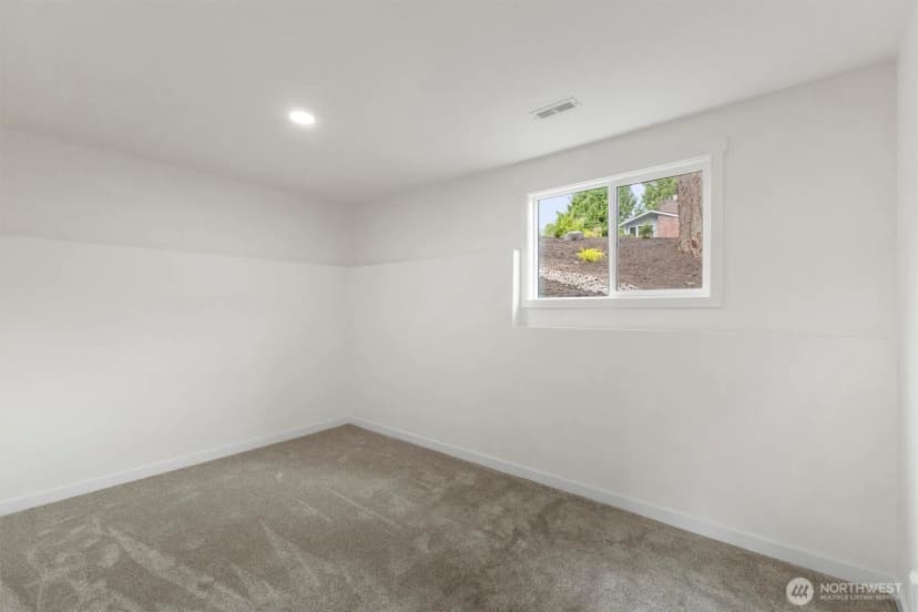 Property photo for 503 Mulberry Road, Bellingham photo 24