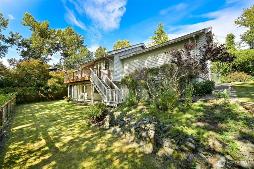 Property photo for 2815 Niagara Street, Bellingham photo 28
