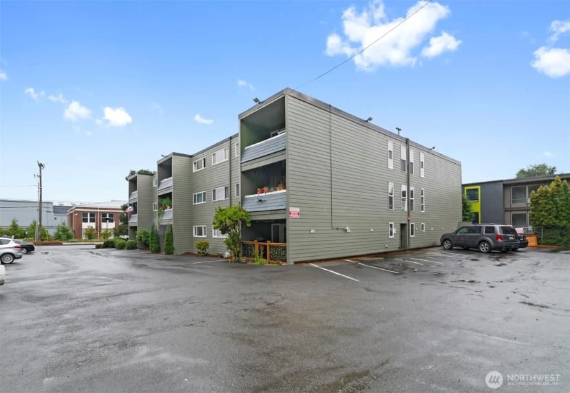 Property photo for 236 S 152nd Street #a104, Burien photo 13