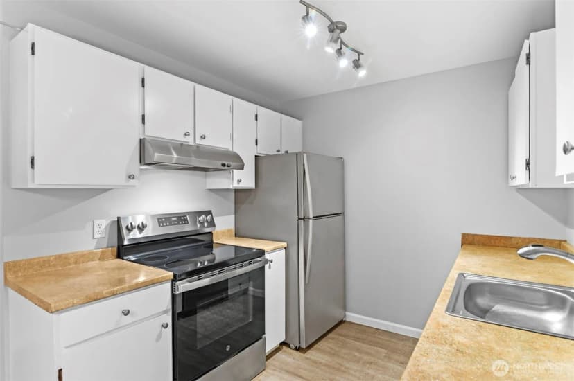 Property photo for 236 S 152nd Street #a104, Burien photo 5