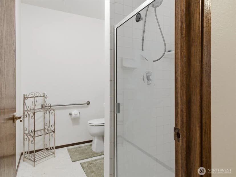 Property photo for 21828 Se 254th Pl, Maple Valley photo 29