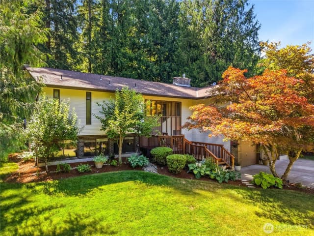 Property photo for 21828 Se 254th Pl, Maple Valley photo 2