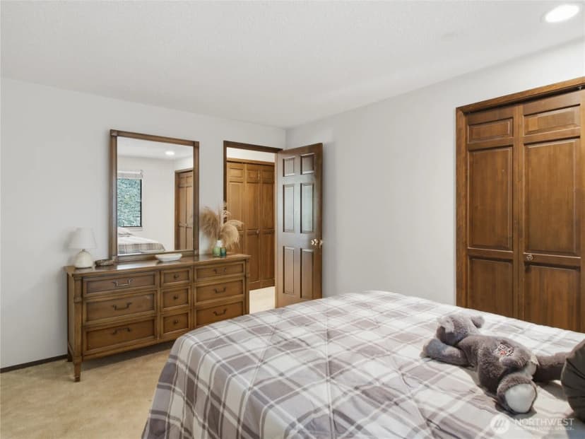 Property photo for 21828 Se 254th Pl, Maple Valley photo 20