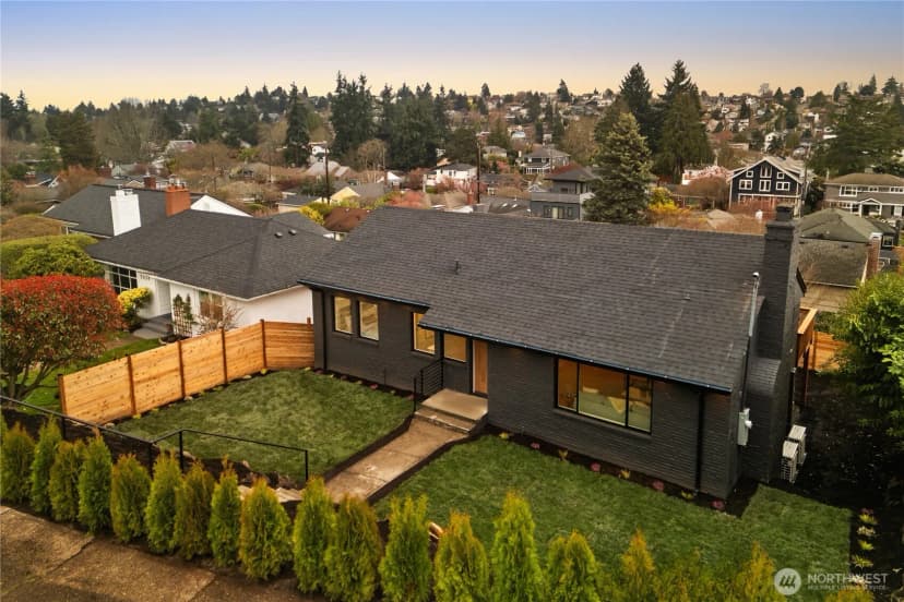Property photo for 2518 36th Avenue W, Seattle photo 38