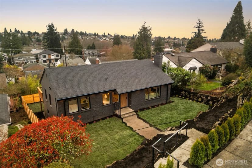 Property photo for 2518 36th Avenue W, Seattle