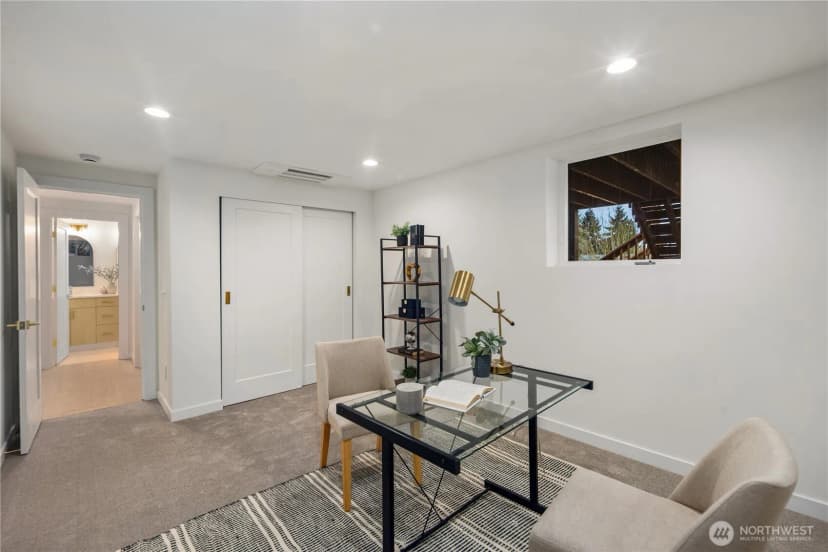 Property photo for 2518 36th Avenue W, Seattle photo 28