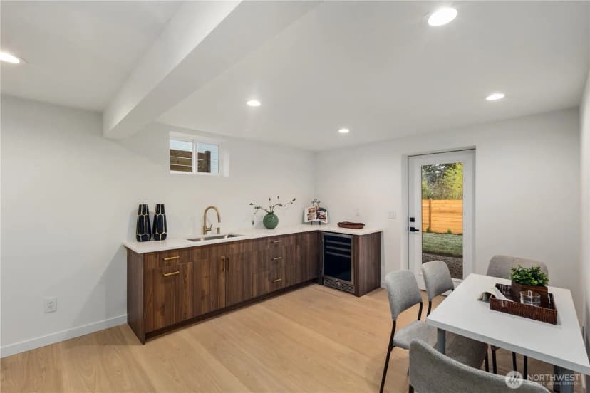 Property photo for 2518 36th Avenue W, Seattle photo 21