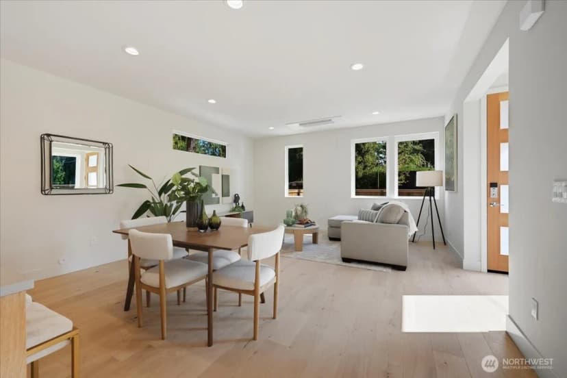 Property photo for 13047 39th Avenue Ne #a, Seattle photo 6