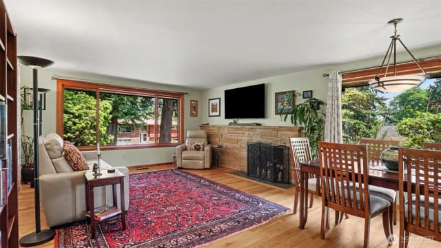 Property photo for 1335 N 180th Street, Shoreline photo 3