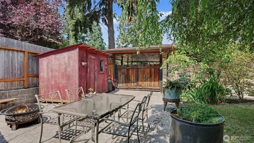 Property photo for 1335 N 180th Street, Shoreline photo 18
