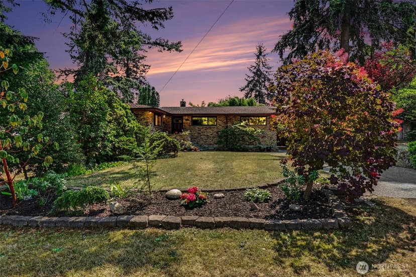 Property photo for 1335 N 180th Street, Shoreline photo 21