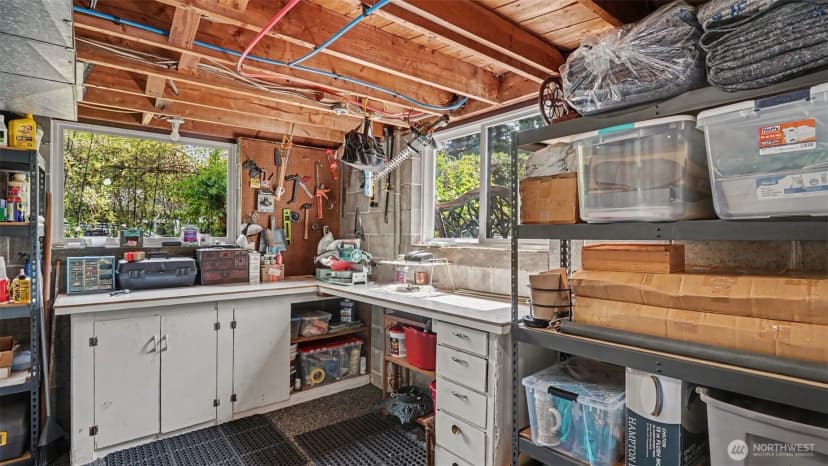 Property photo for 1335 N 180th Street, Shoreline photo 17