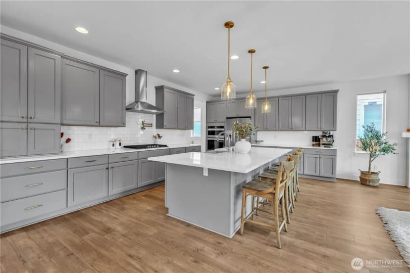 Property photo for 27066 Summit Park Way Se, Maple Valley photo 9