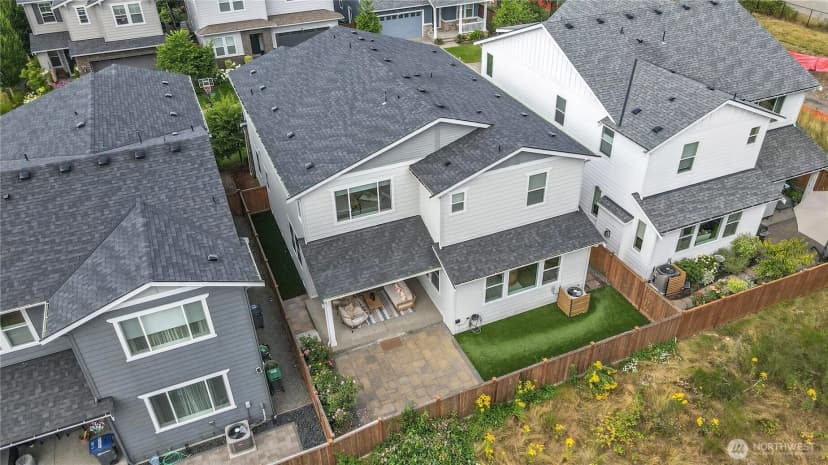 Property photo for 27066 Summit Park Way Se, Maple Valley photo 39