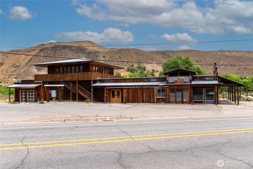 Property photo for 900 Methow Valley Highway E, Twisp photo 3