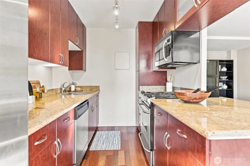 Property photo for 1105 Spring Street #1203, Seattle photo 16