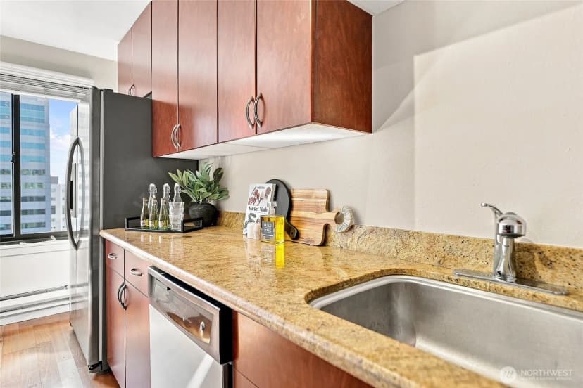 Property photo for 1105 Spring Street #1203, Seattle photo 11