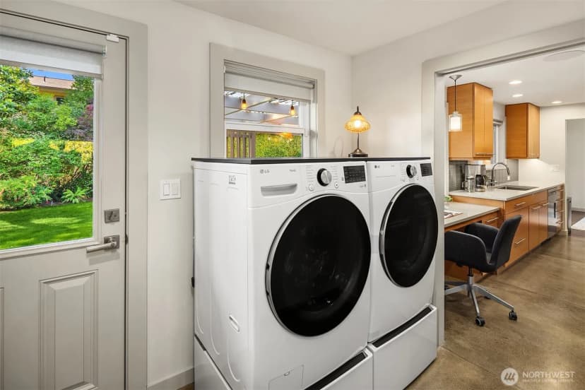 Property photo for 3001 Hunts Point Drive, Bellevue photo 27