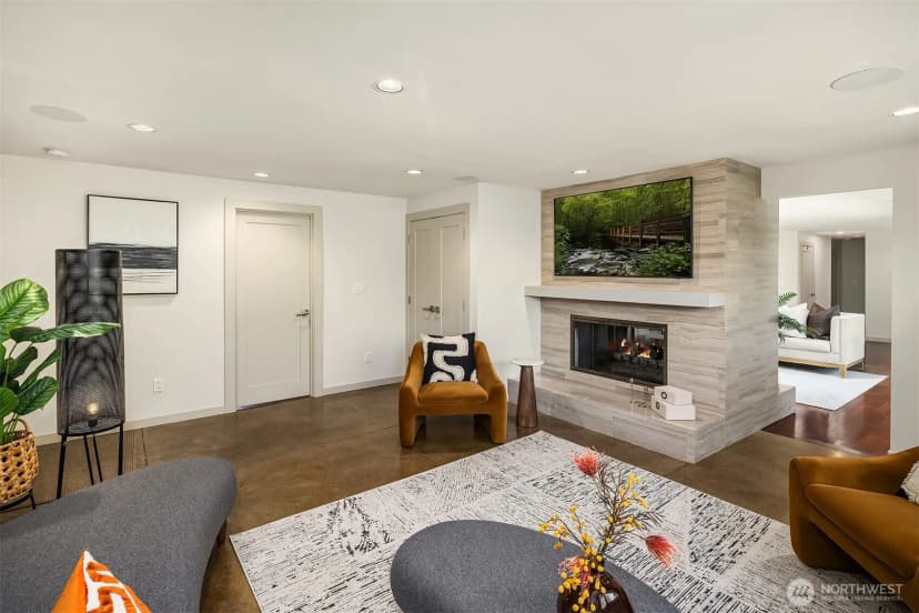 Property photo for 3001 Hunts Point Drive, Bellevue photo 13
