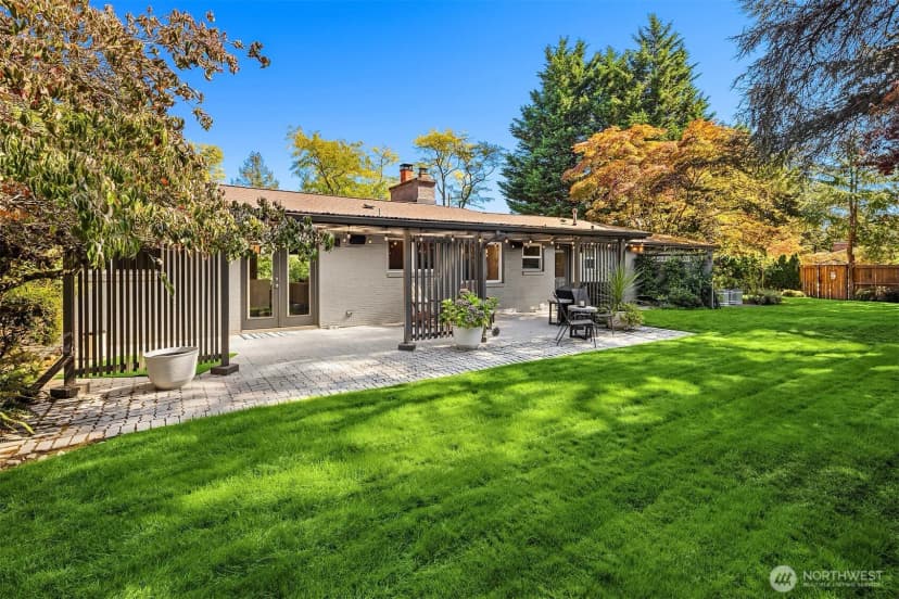Property photo for 3001 Hunts Point Drive, Bellevue photo 34