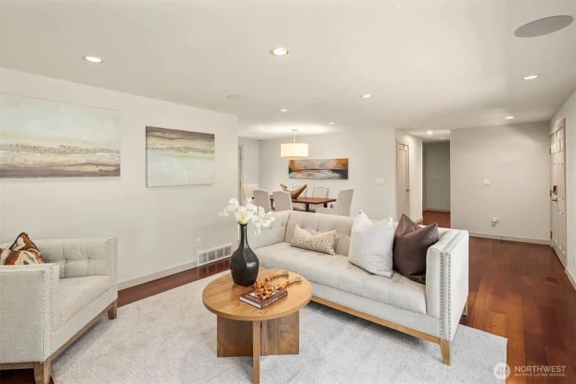 Property photo for 3001 Hunts Point Drive, Bellevue photo 9