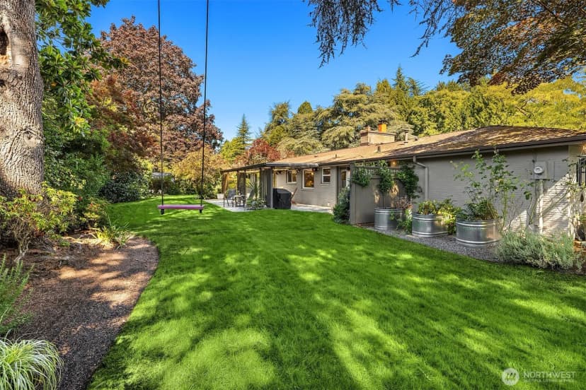 Property photo for 3001 Hunts Point Drive, Bellevue photo 31