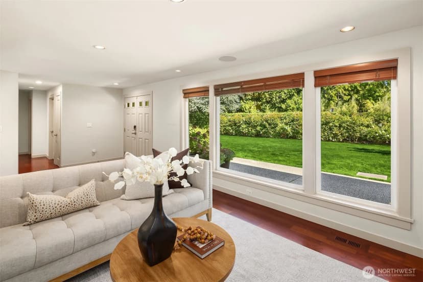 Property photo for 3001 Hunts Point Drive, Bellevue photo 10