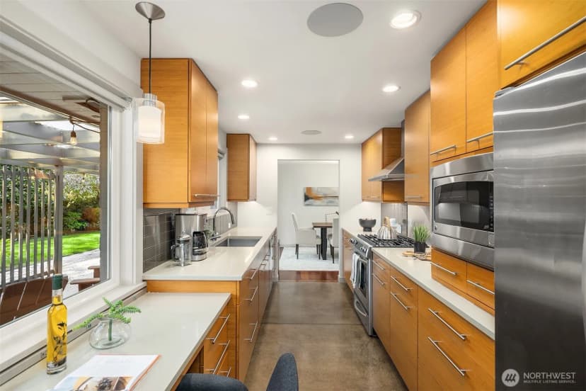 Property photo for 3001 Hunts Point Drive, Bellevue photo 16