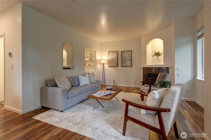 Property photo for 434 S 156th Street #b1, Burien photo 3