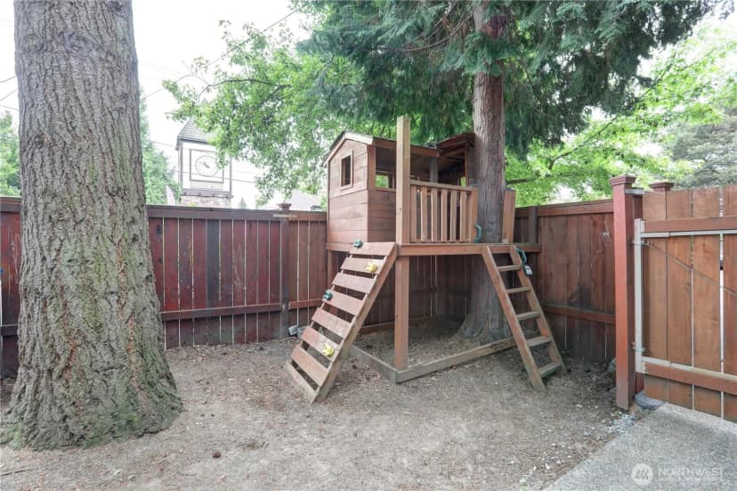 Property photo for 434 S 156th Street #b1, Burien photo 26