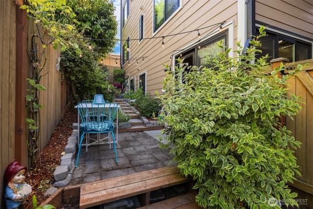 Property photo for 1024 5th Avenue S #c001, Edmonds photo 4