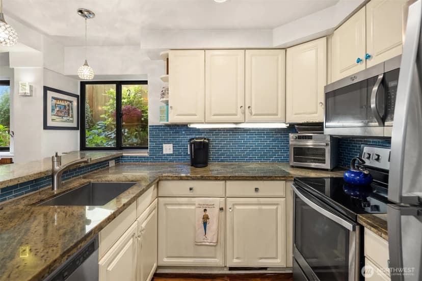 Property photo for 1024 5th Avenue S #c001, Edmonds photo 16