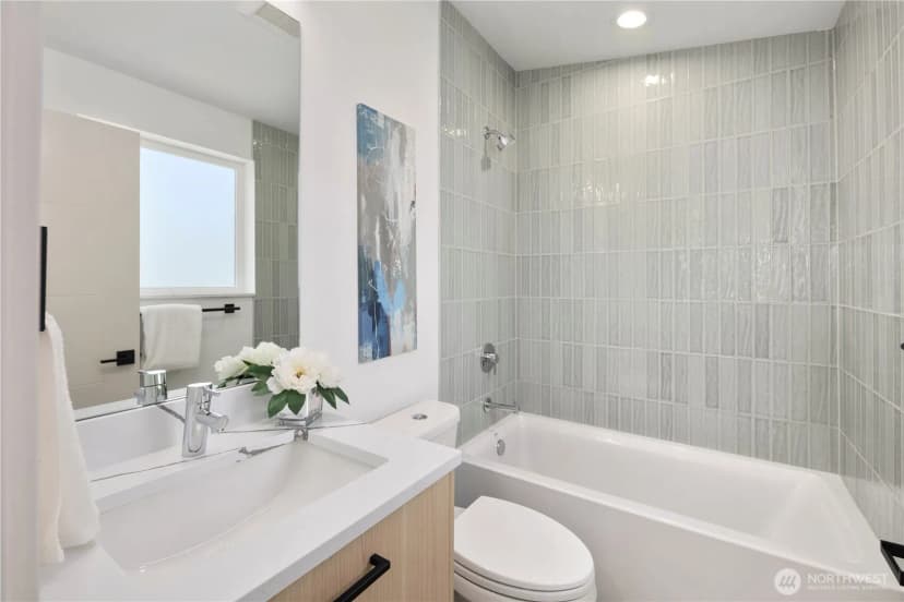 Property photo for 514 N 92nd Street, Seattle photo 33