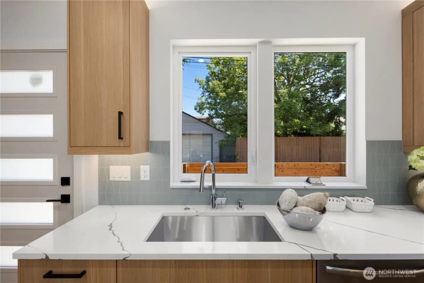 Property photo for 514 N 92nd Street, Seattle photo 9