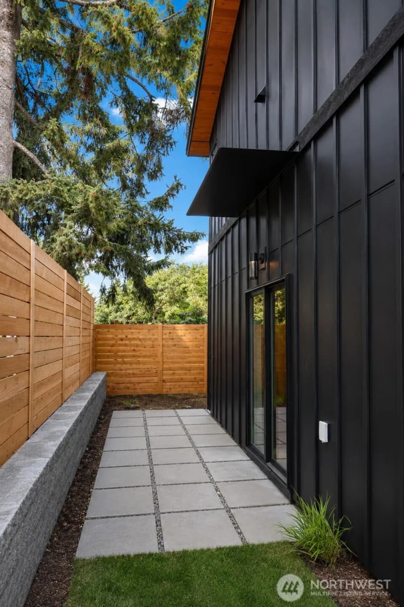Property photo for 514 N 92nd Street, Seattle photo 37