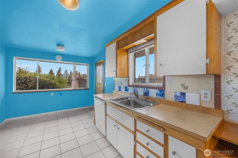 Property photo for 10412 61st Avenue S, Seattle photo 6
