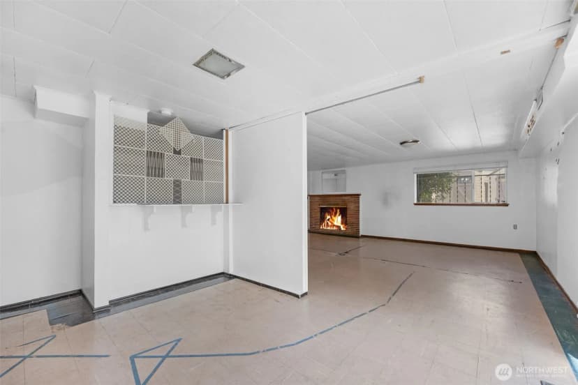 Property photo for 10412 61st Avenue S, Seattle photo 12