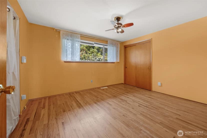 Property photo for 10412 61st Avenue S, Seattle photo 10