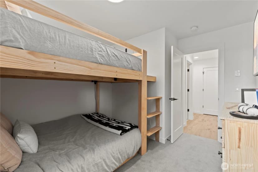 Property photo for 4218 Latona Avenue Ne #2, Seattle photo 21