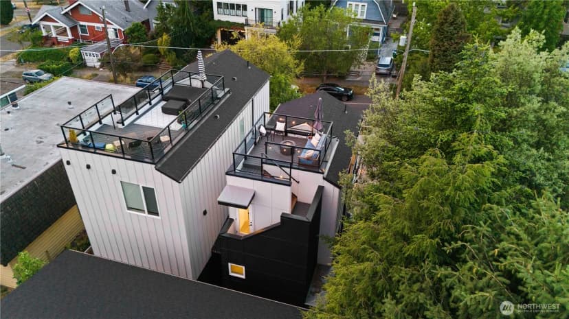 Property photo for 4218 Latona Avenue Ne #2, Seattle photo 30