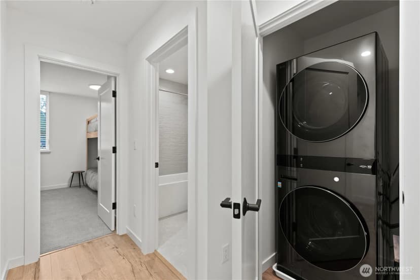 Property photo for 4218 Latona Avenue Ne #2, Seattle photo 23