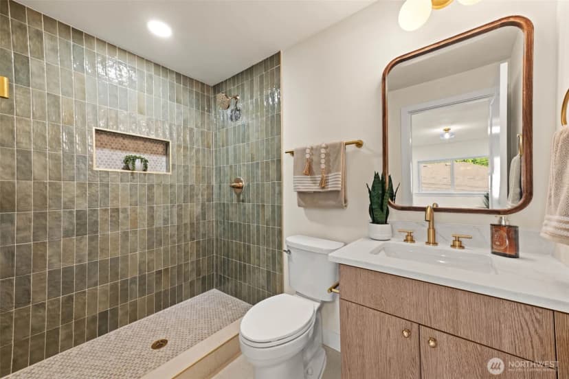 Property photo for 1621 N 103rd Street, Seattle photo 18