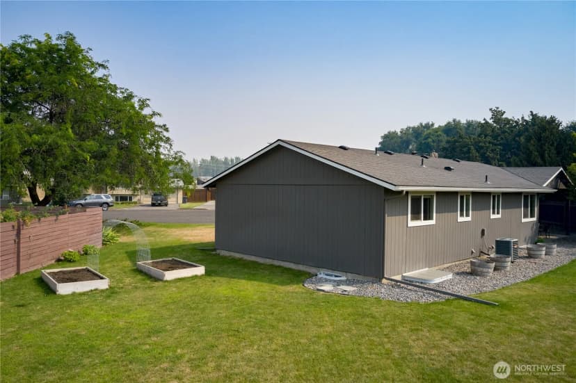 Property photo for 1266 Se Independence Drive, College Place photo 12