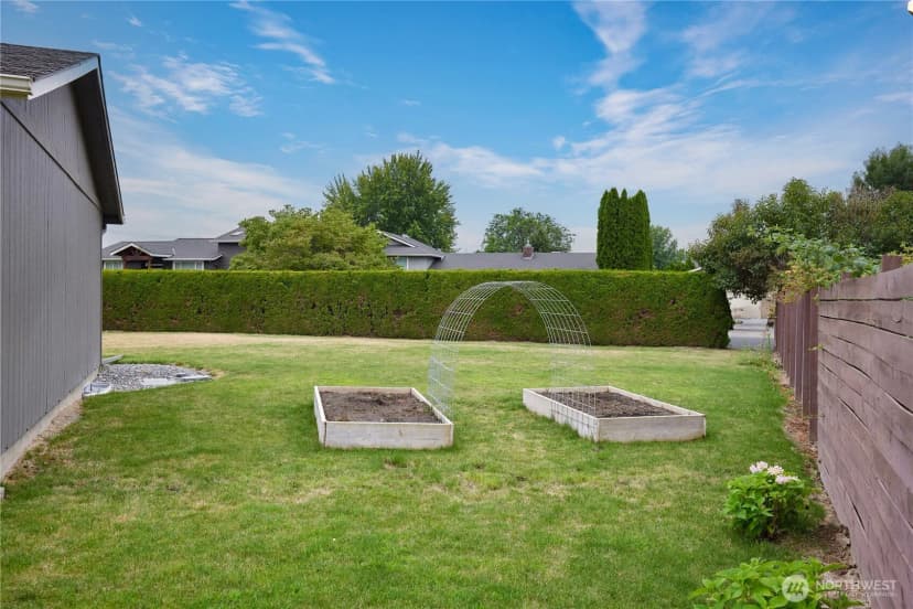 Property photo for 1266 Se Independence Drive, College Place photo 13