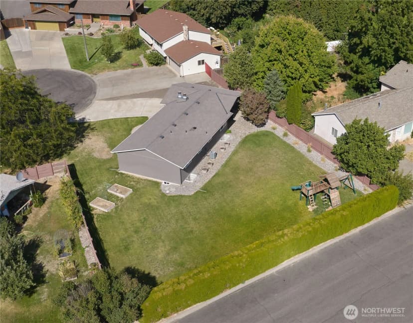 Property photo for 1266 Se Independence Drive, College Place photo 11